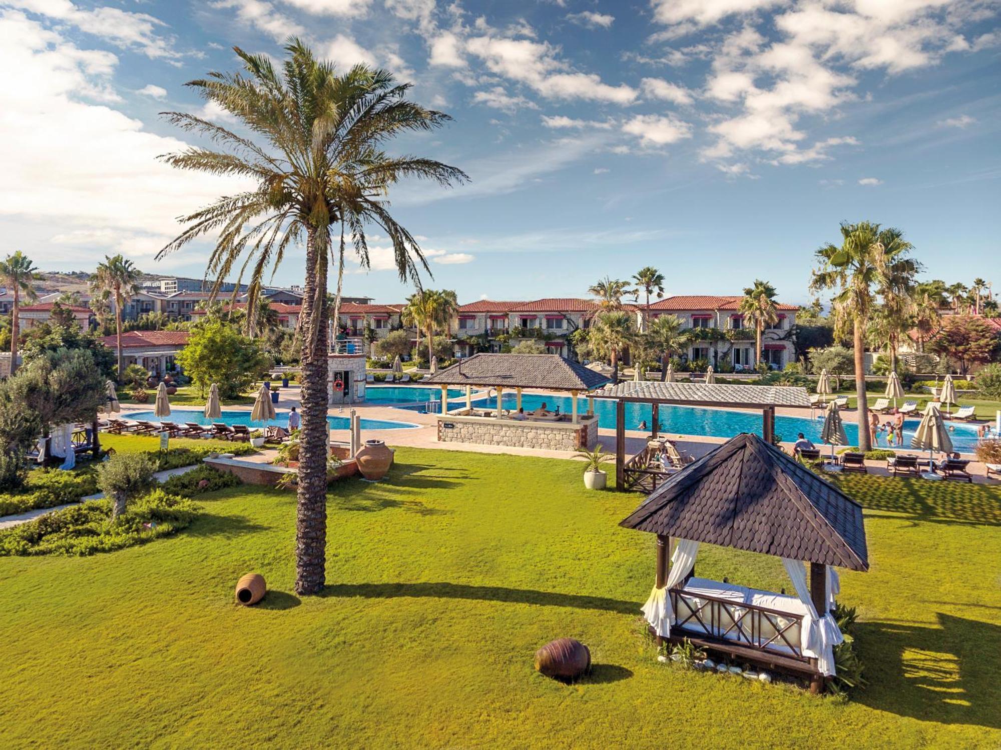 Alacati Beach Resort Exterior photo